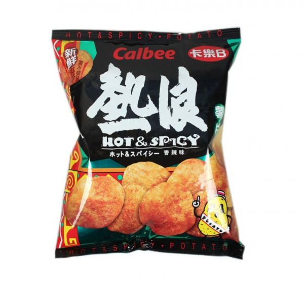 Calbee Potato chips hot & spicy
