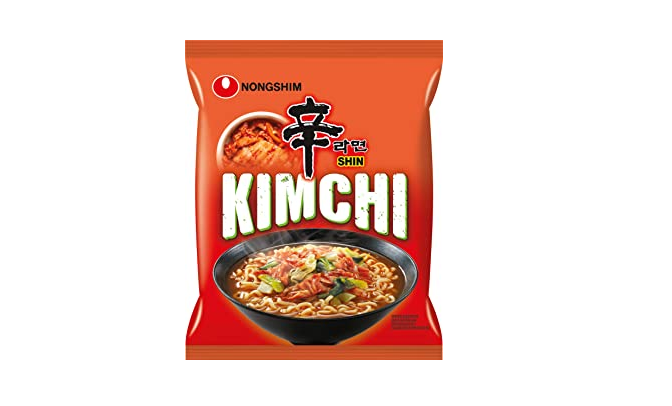 Nongshim Noodle kimchi flavor ramyun (農心辣泡菜麵)