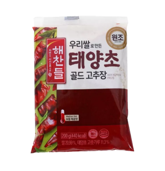 Taeyangcho Red peper paste (태양초 골드 고추장(파우치))